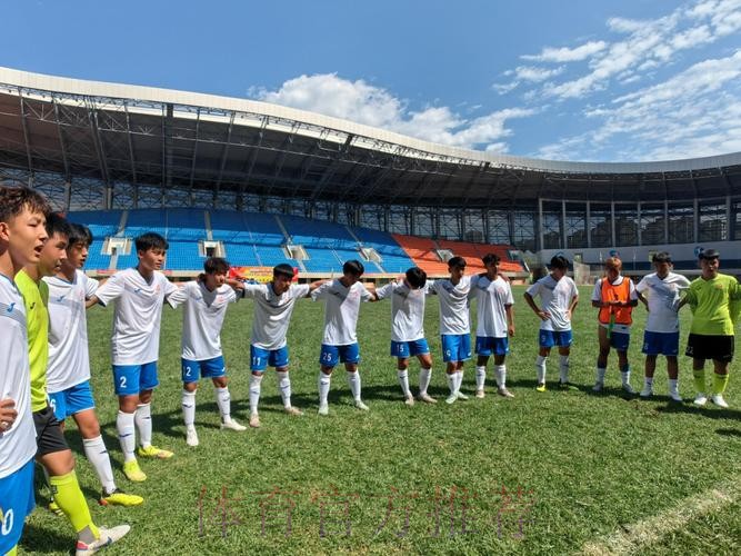 浙阿共筑团结梦 足球援疆石榴红 浙阿共筑团结梦 足球援疆石榴红